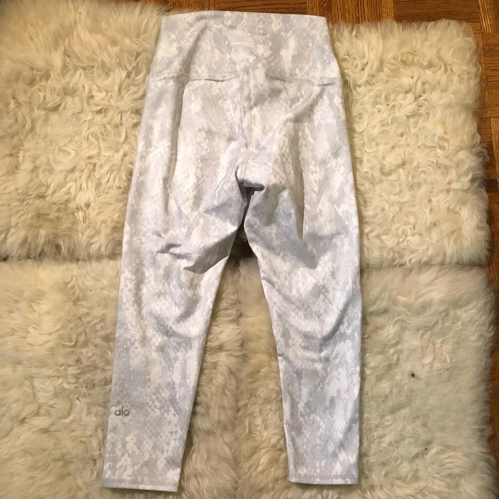 ALO Yoga Airbrush Python Leggings Small
